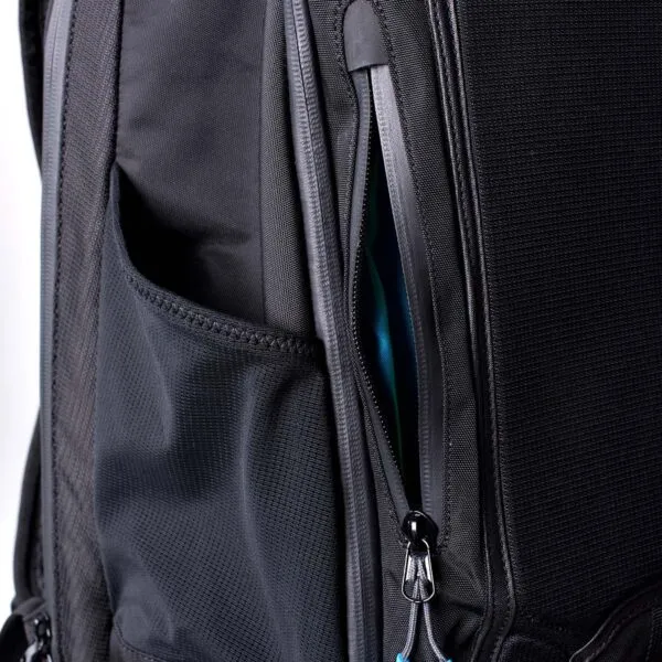 Steel-Backpack-Details-02-1-600x600.webp