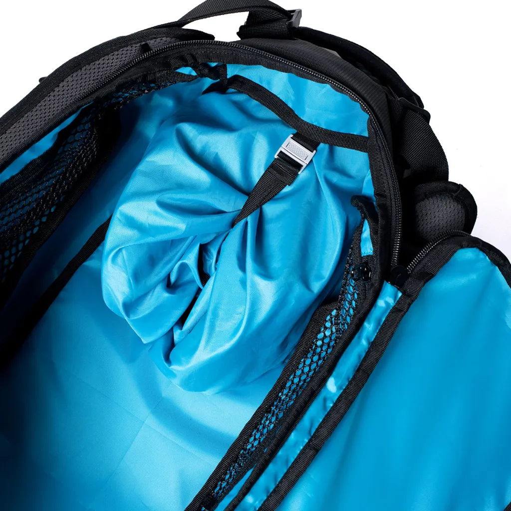 Steel-Duffel-Details-03-1.webp