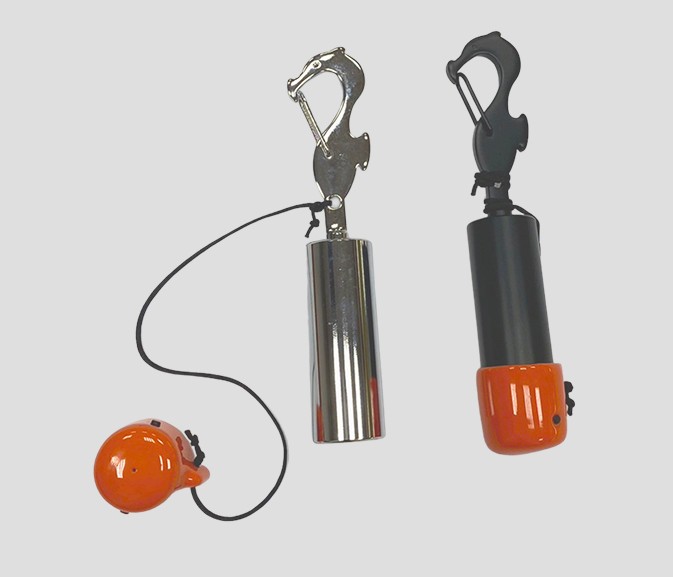 Underwater shaker with silencer and seahorse hook black (Zwart)